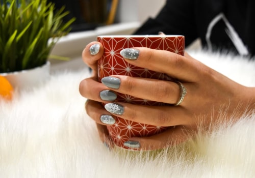 How to Choose Fingernail Designs That Match Your Personality